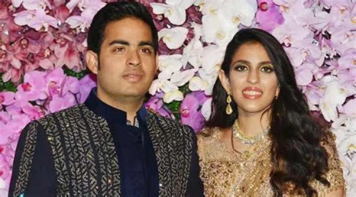 Akash Acharya wife