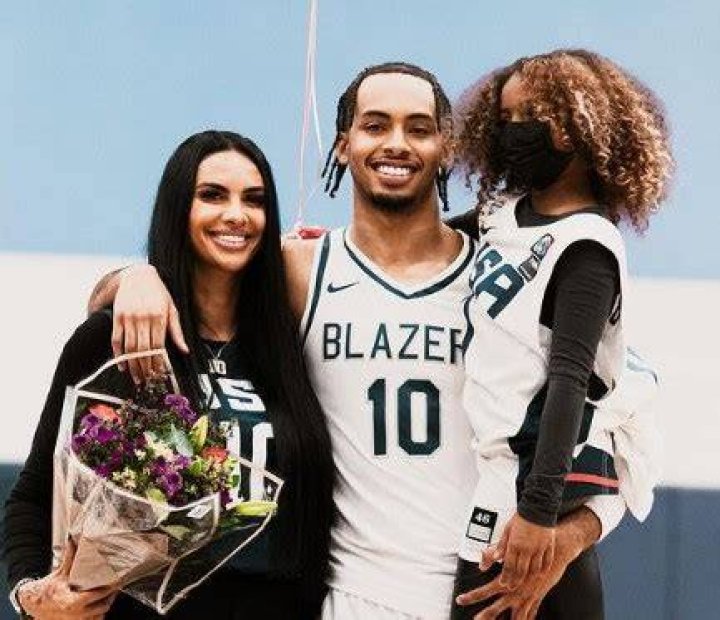 Amari Bailey and his sister Savvy