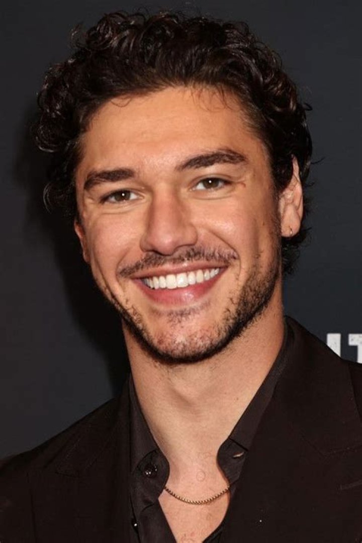 Belmont Cameli is famous for starring in the show Saved by the Bell
