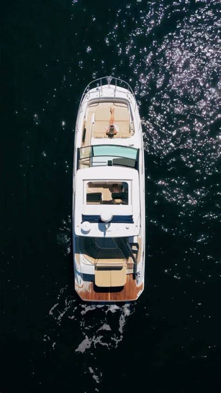 Bluebelle Yacht