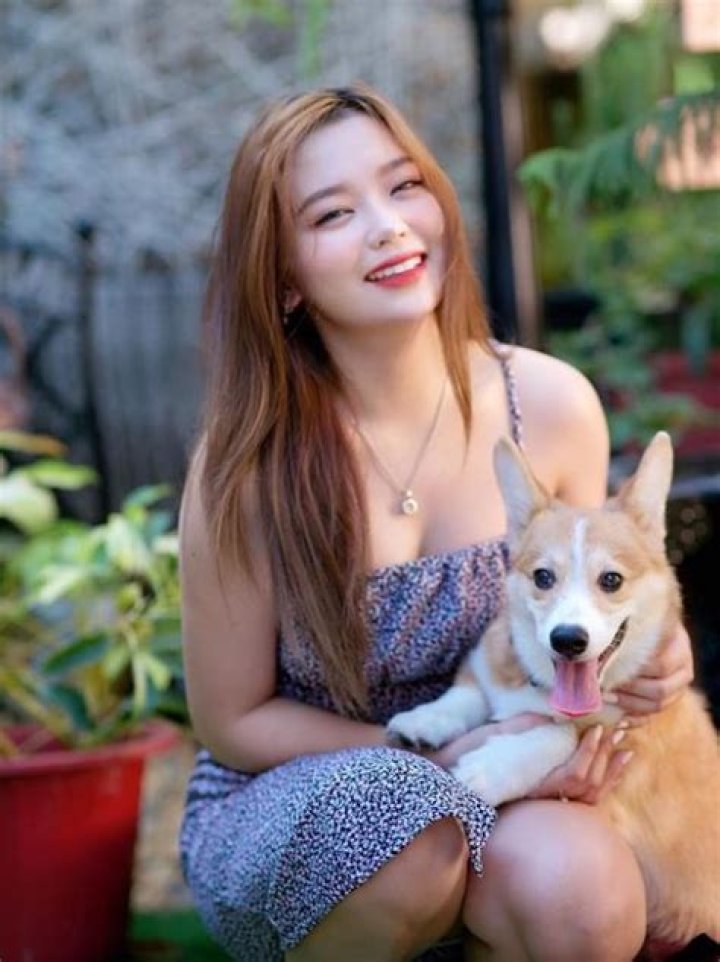 Carlyn Ocampo and her pet dog