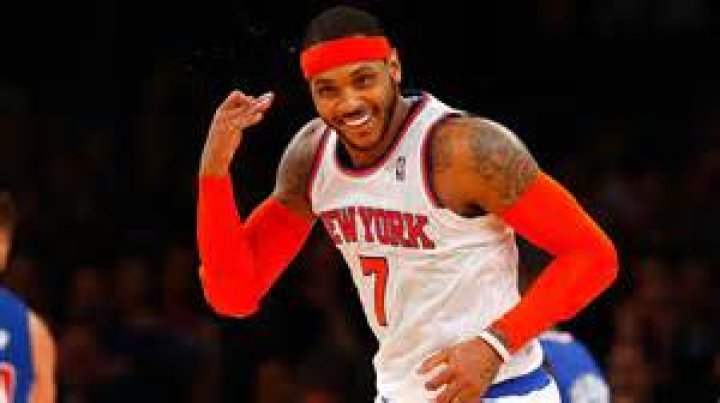 Carmelo Anthony Hilariously Fails The "Pass The Phone" Challenge