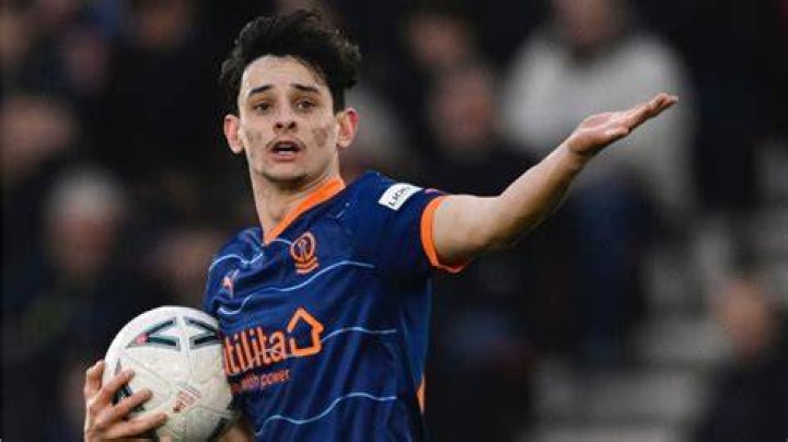 Charlie Patino is one of the rising academy graduates of Arsenal Football Club