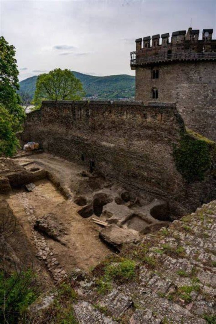 Church Uncovered At Visegrád Castle