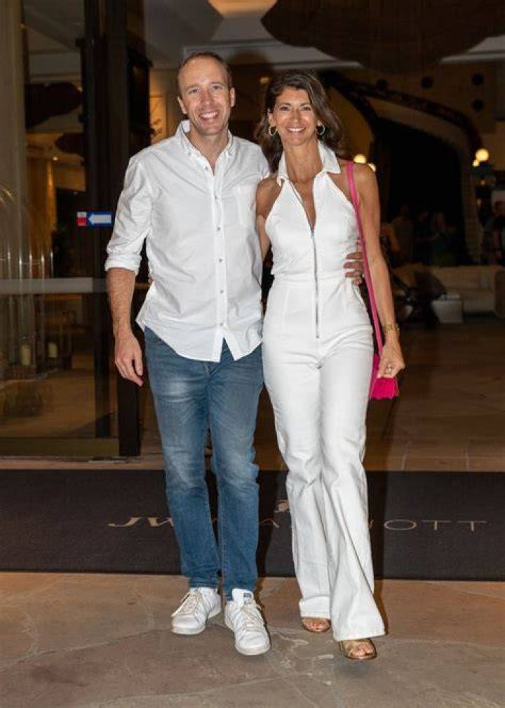 Gina Coladangelo's brother name is Roberto Coladangelo
