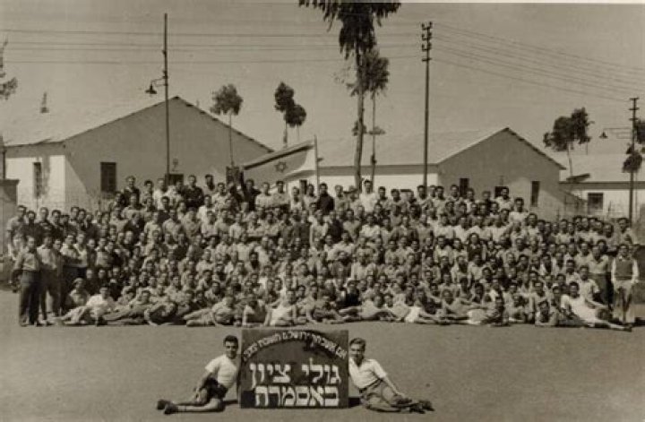 Group Of Lehi And Irgun Seated