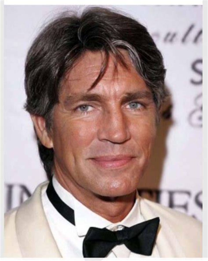 Height of Eric Roberts
