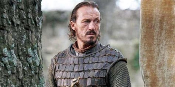 How tall is Jerome Flynn