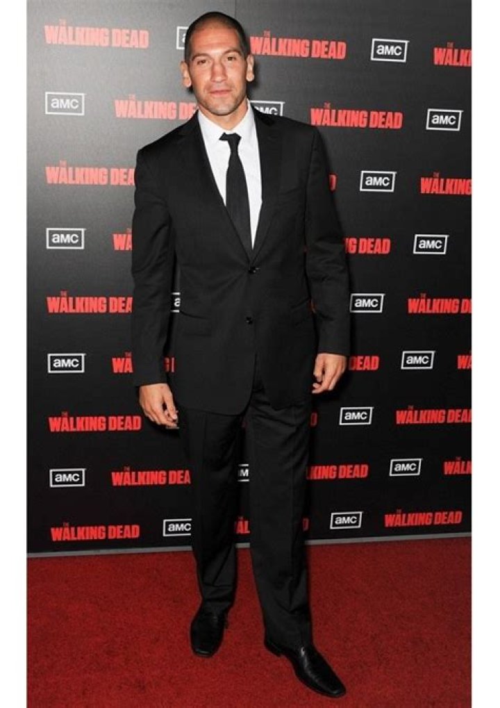 How tall is Jon Bernthal