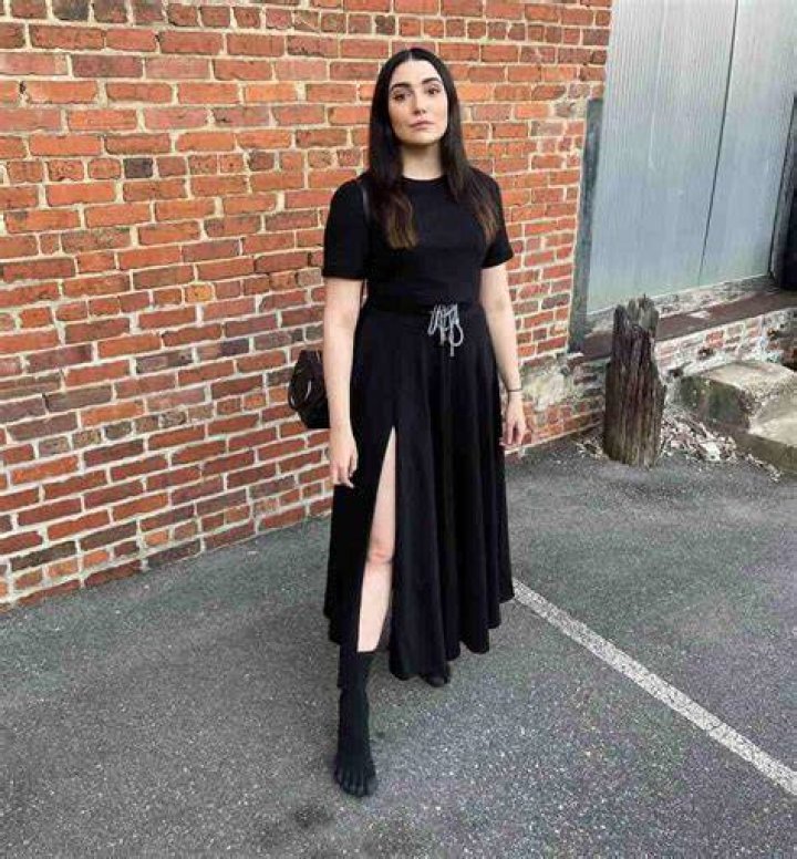 How tall is Safiya Nygaard
