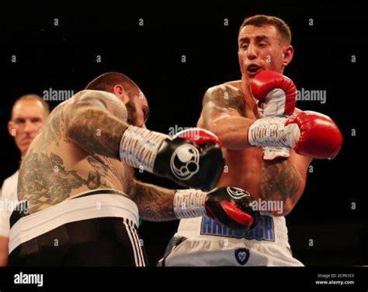 Ivan Nikolov will fight against KSI
