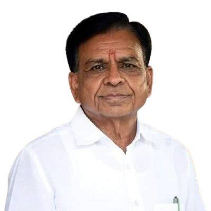 Jagdish Devda career