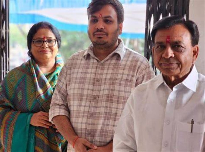 Jagdish Devda family