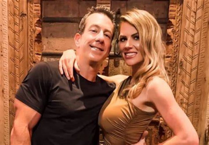 Jamie Lissow wife