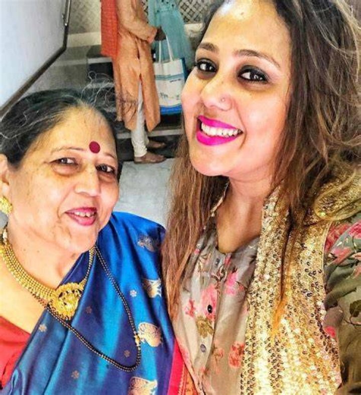 Ketaki with her mother Madhuri Walawalkar