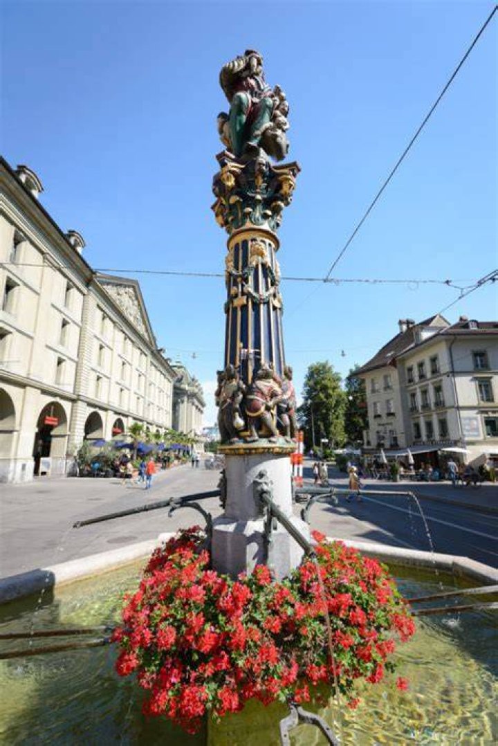 Kindlifresserbrunnen Statue