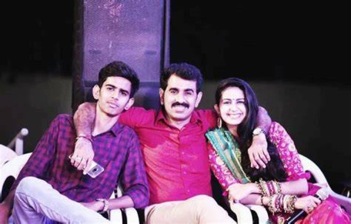 Kinjal Dave father and brother