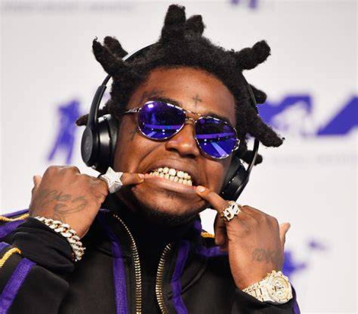Kodak Black Gets Attorney's Name Tattooed On His Hand