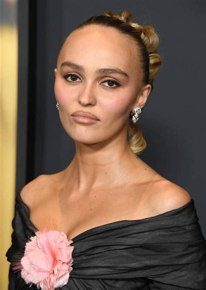 Lily-Rose Depp Wikipedia, Biography (School & Education)