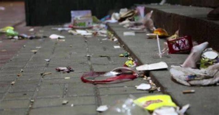 Littering In China Steps