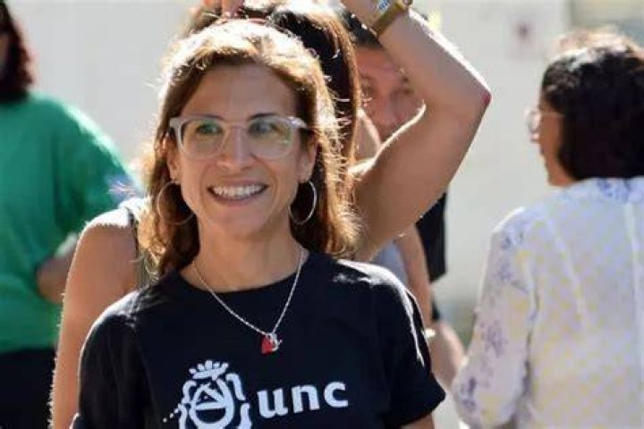 Lucila Solá height
