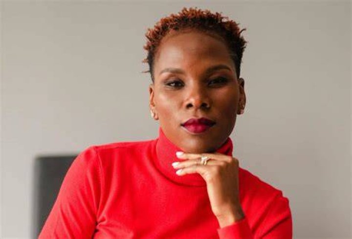 Luvvie Ajayi cool
