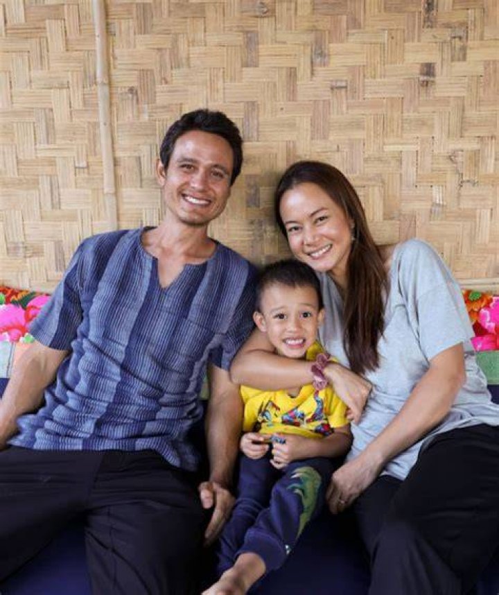 Mark Wiens with his family in Mae Hong Son, Thailand