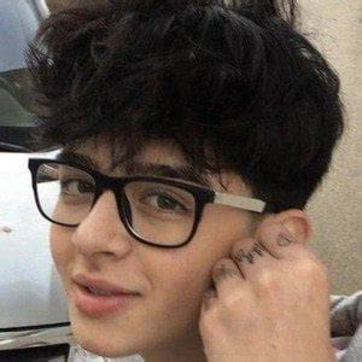 Max Valenzuela has 1.88 million subscribers on YouTube