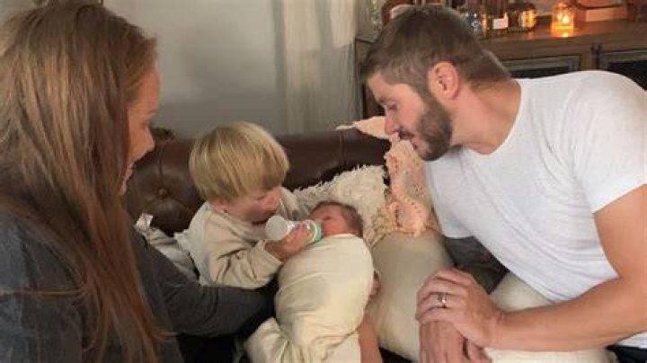 Mina Starsiak with her son and daughter