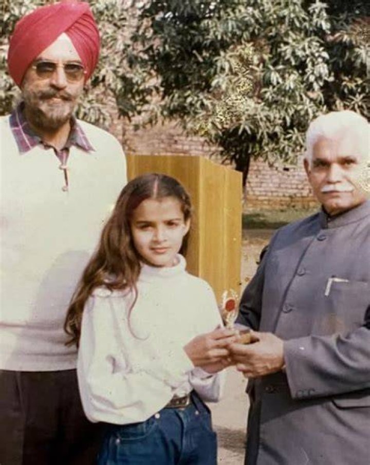 Navjot Simi with her father and mother