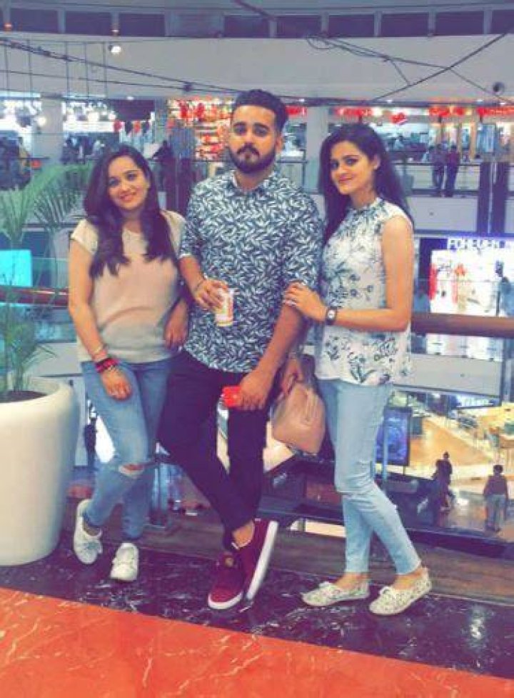 Navjot Simi with her sister and brother