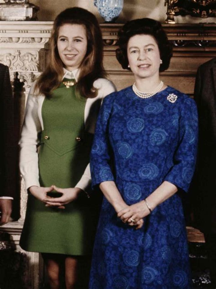 Queen Elizabeth With Princess Anne