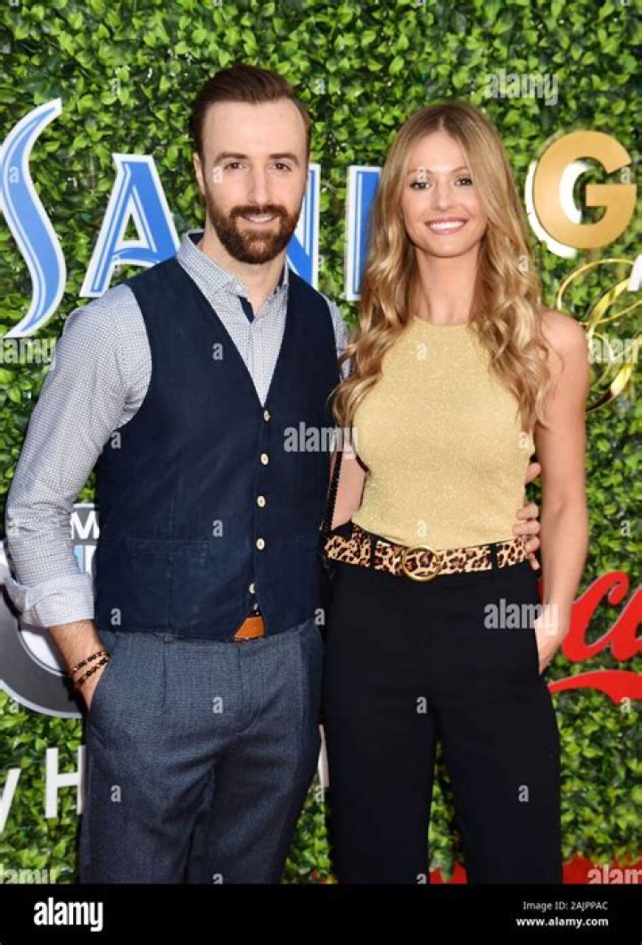 Rebecca Dalton and James Hinchcliffe wedding image