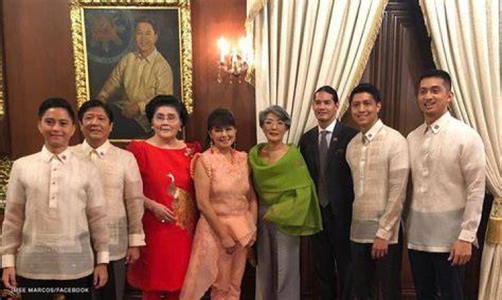 Sandro Marcos family picture