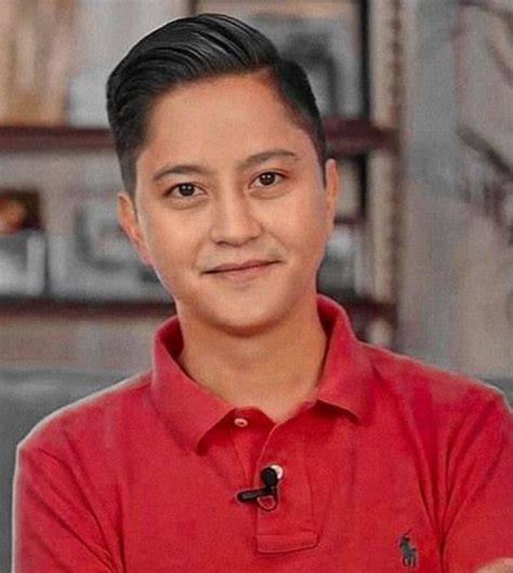 Sandro Marcos post-graduated from The London School of Economics and Political Science (LSE)