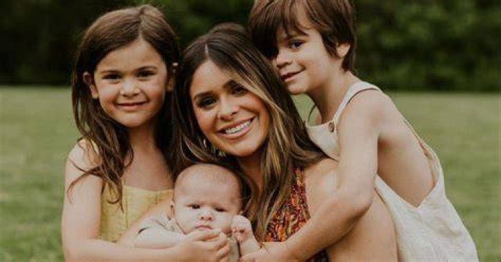 Taylor Paul and her kids